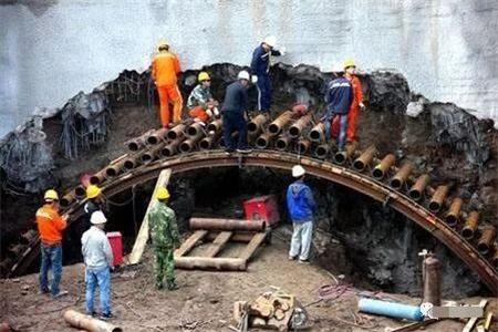 溧阳隧道钢花管支护案例